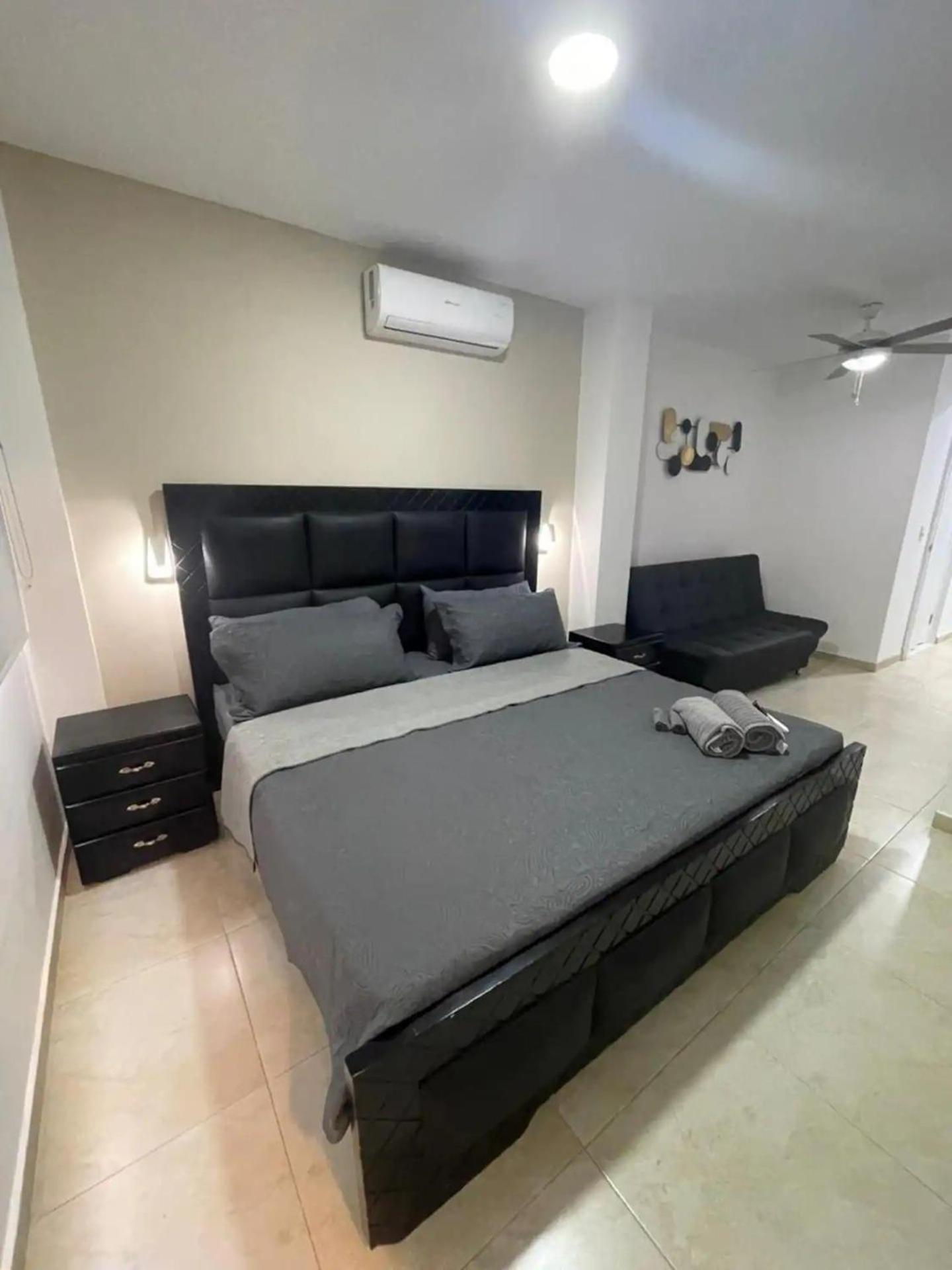 Miami Hotel Cartagena - Luxury Apartments Bagian luar foto